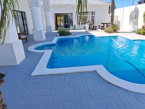 Courtyard & Pool - Jan 2026 (1)